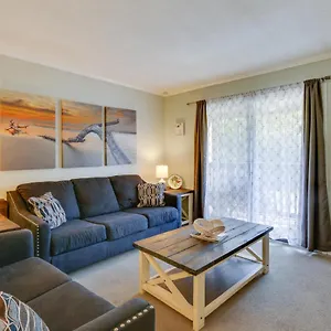 Apartment - Walk To Pool And Beach!, Hilton Head Island